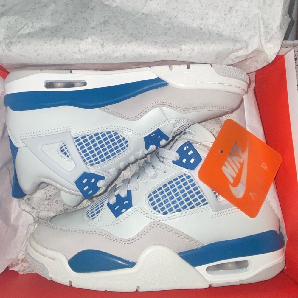 Air Jordan 4s retro military blue | Brand New with box and bag